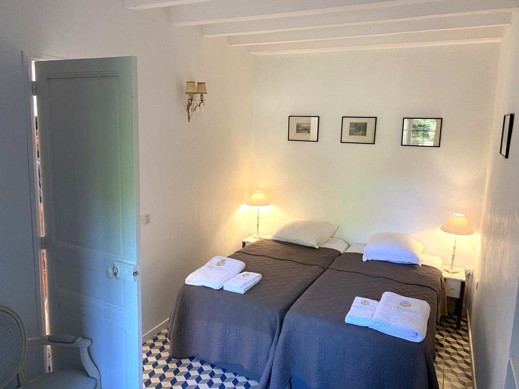 Chateau Hermitage De Combas Aparthotel Servian ห้อง รูปภาพ