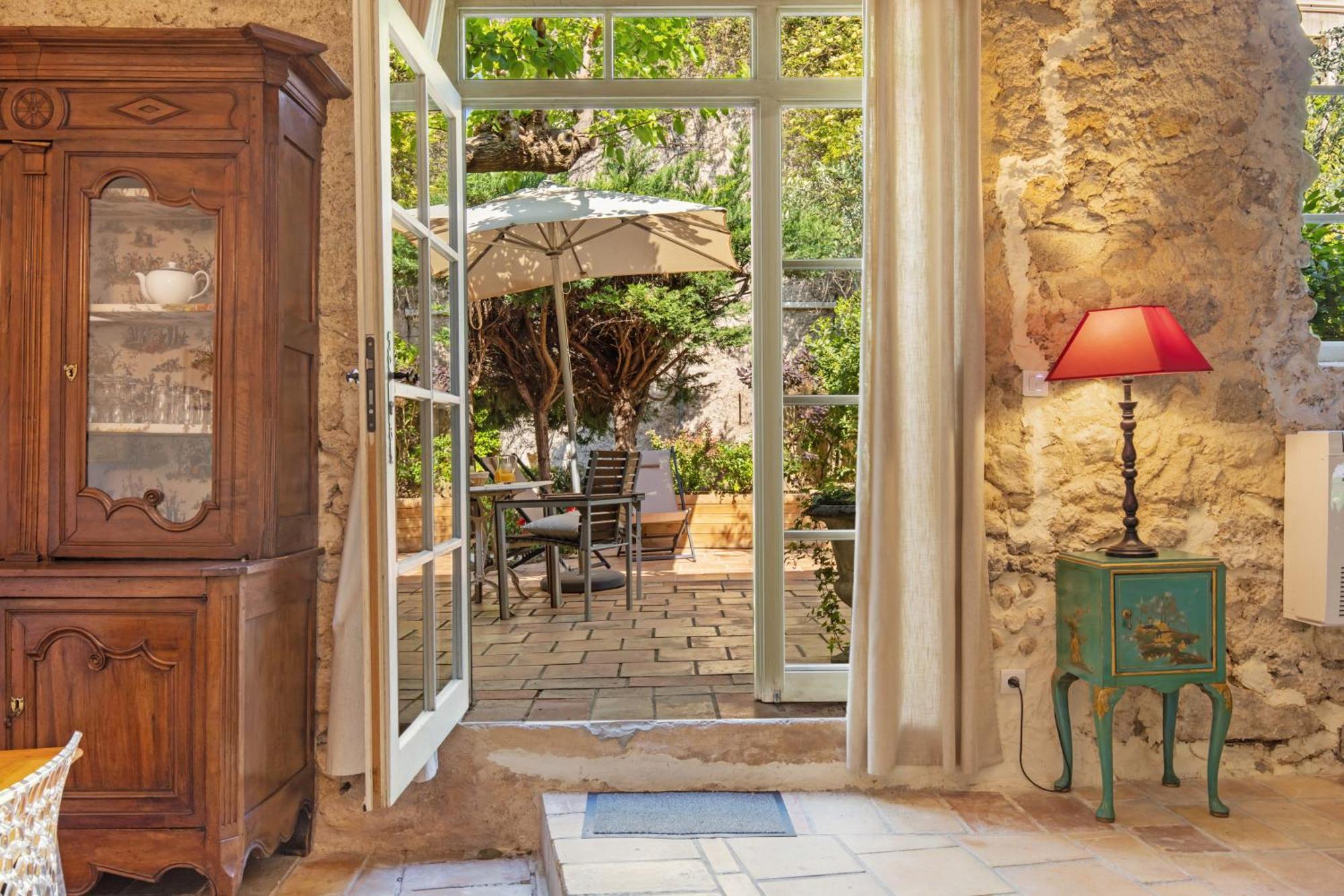 Chateau Hermitage De Combas Aparthotel Servian ภายนอก รูปภาพ