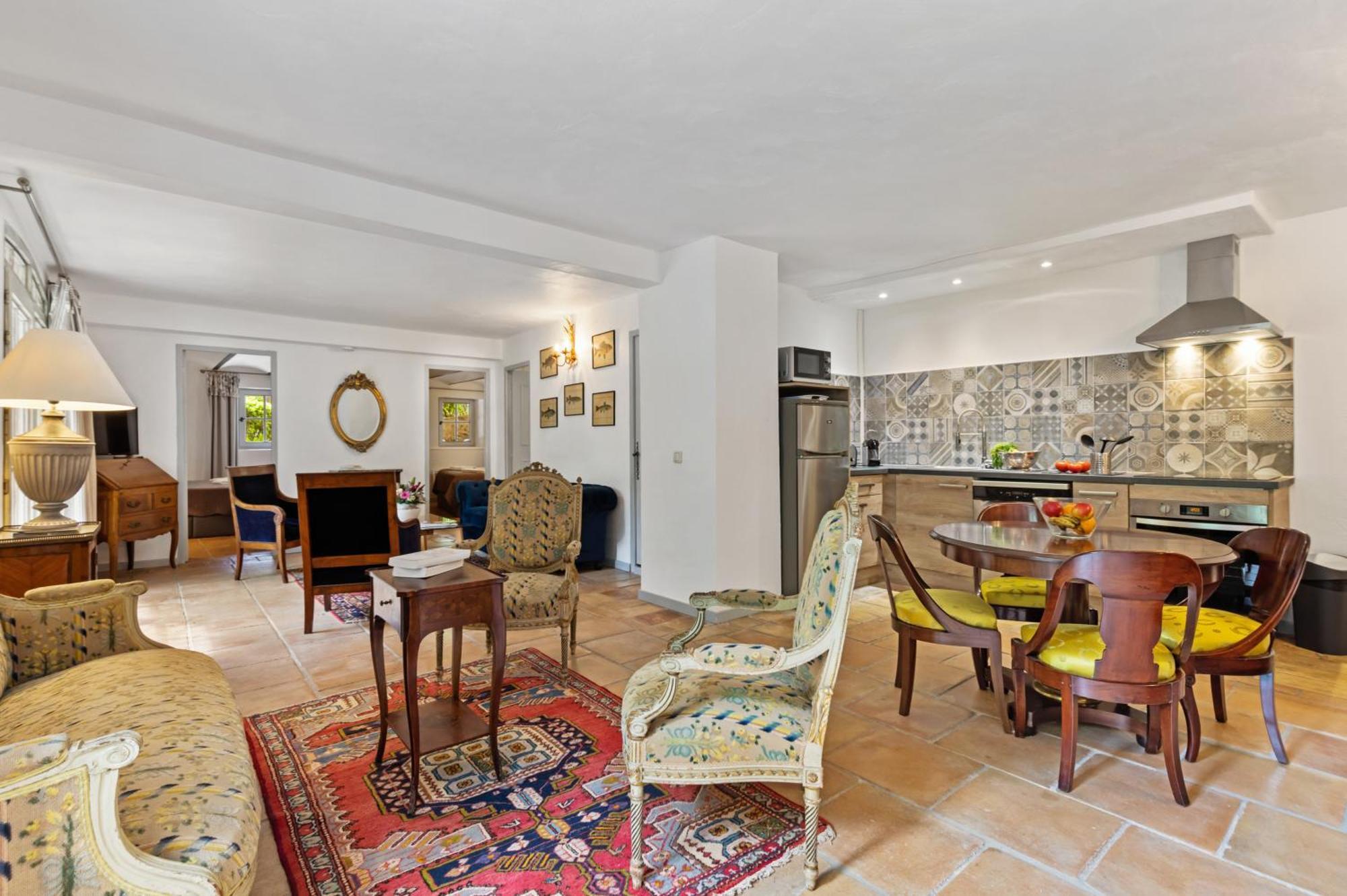 Chateau Hermitage De Combas Aparthotel Servian ภายนอก รูปภาพ