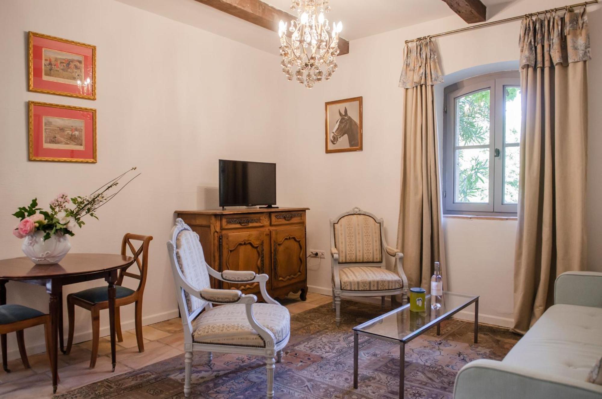 Chateau Hermitage De Combas Aparthotel Servian ภายนอก รูปภาพ
